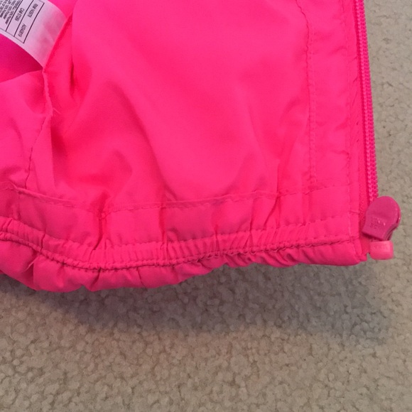 Girls hot pink puffer vest size xs (5-6) like new - Picture 11 of 11